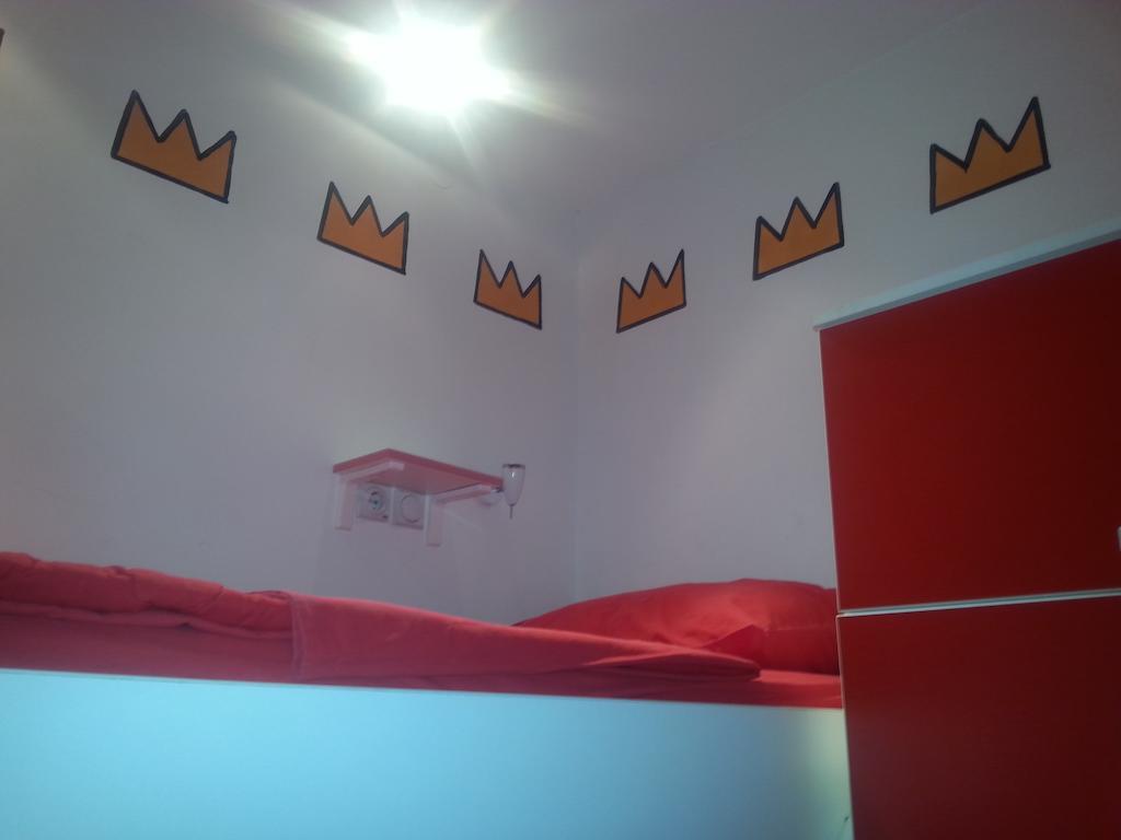 Pop Art Hostel Belgrado Habitación foto